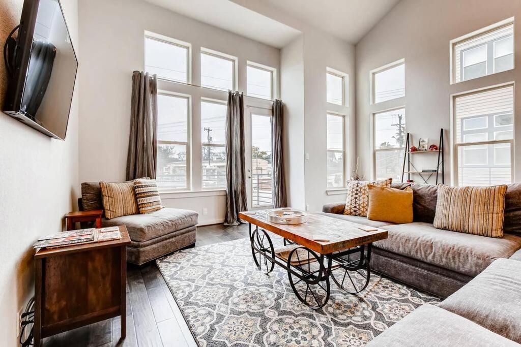 Fam Friendly 5 Bed Home Blocks To Pearl/Riverwalk! San Antonio Kültér fotó