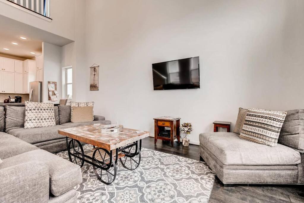 Fam Friendly 5 Bed Home Blocks To Pearl/Riverwalk! San Antonio Kültér fotó